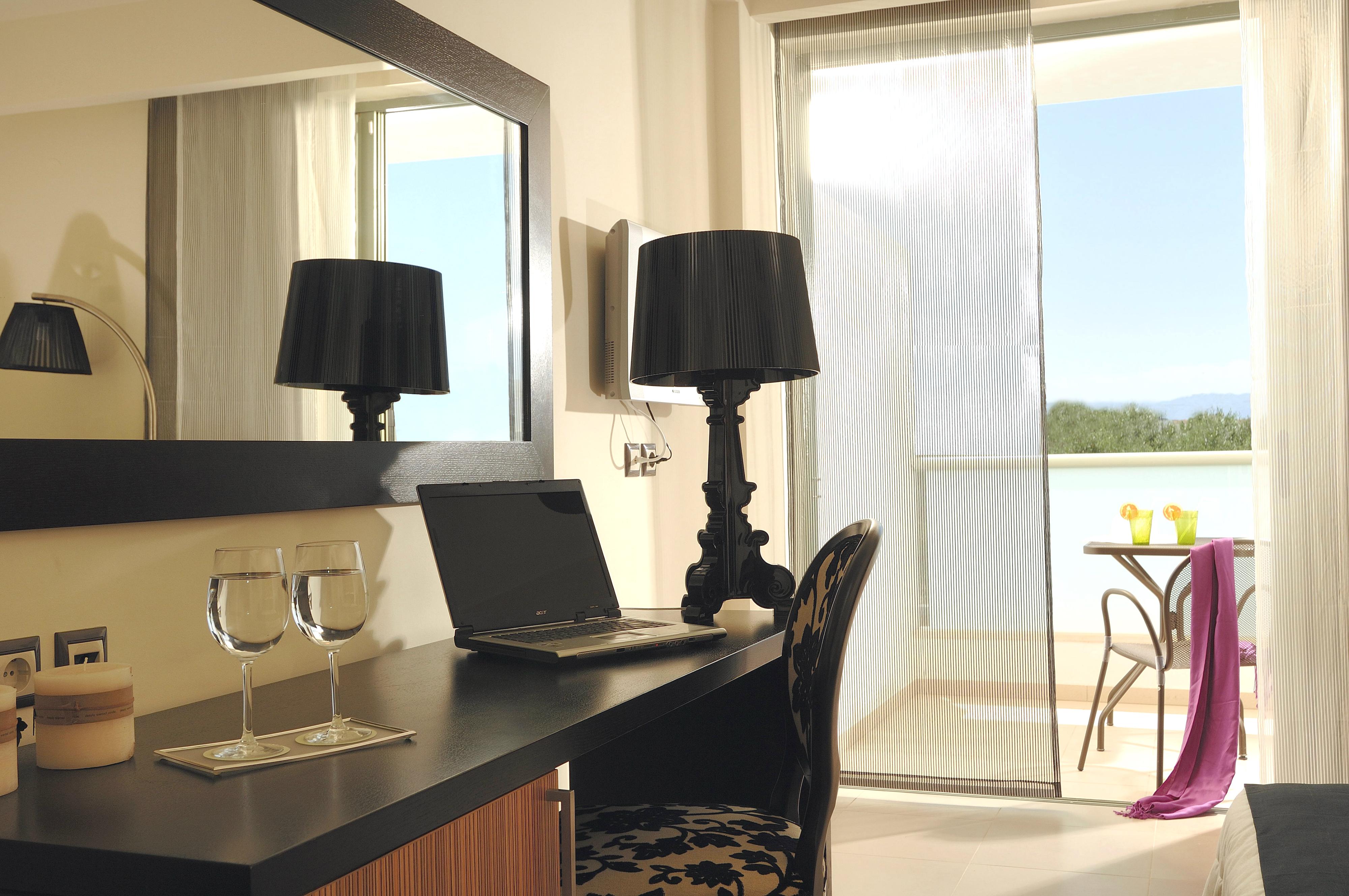 Angela Suites Boutique Hotel Sissi Eksteriør billede