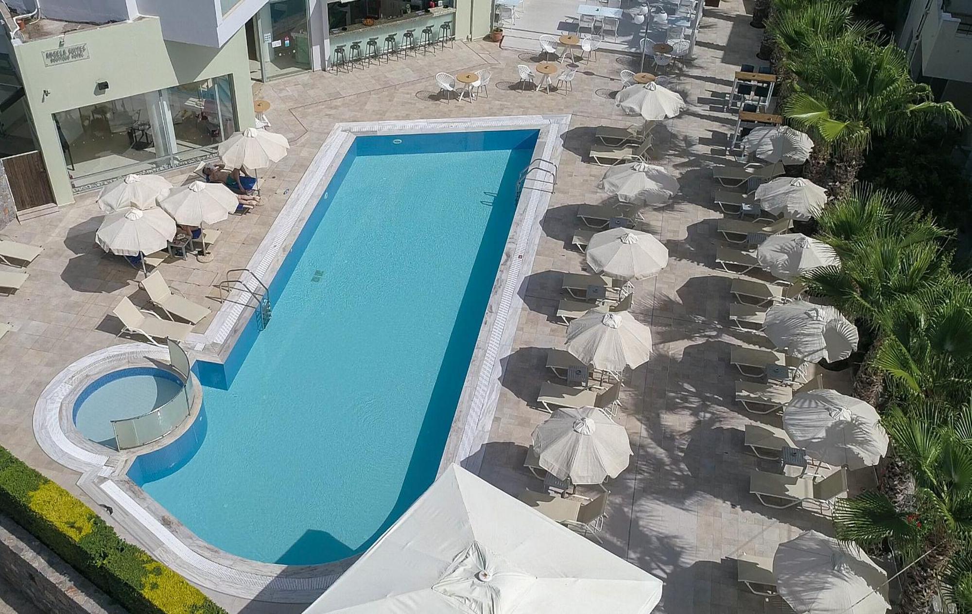 Angela Suites Boutique Hotel Sissi Eksteriør billede